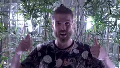 In case you haven&rsquo;t seen Jess&rsquo;s new husband&rsquo;s music video starring Larissa.. Brian Hanvey - If I Scream In My Sleep