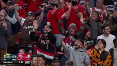 [Highlight] Damian Lillard drops a deep triple with nothing but net to give him 37 points late in the 4th, 8-16 from 3 PT