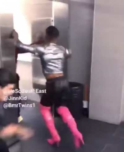 How I&rsquo;m pulling up on niggas that jack DEOK😈