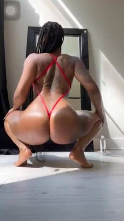 MIZZ TWERKSUM