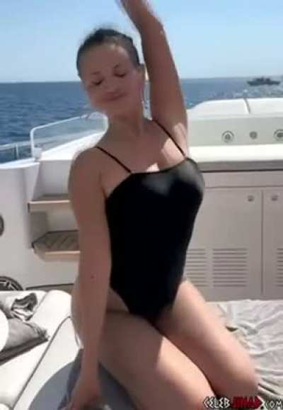 🤩