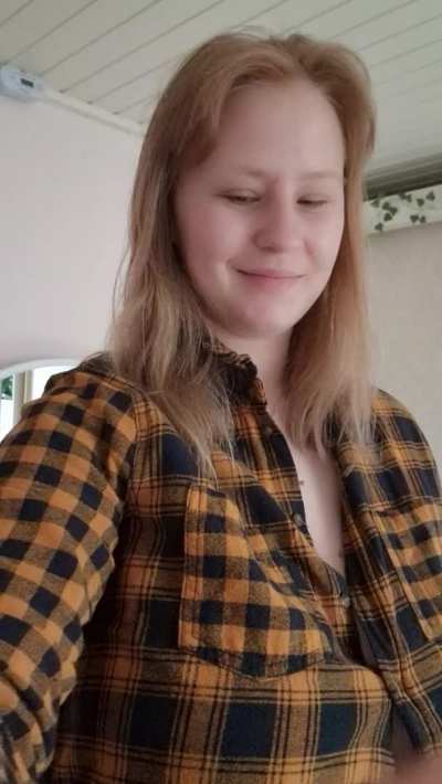 And now hocus pocus and we move from the earth dimension to the alt dimension - where girls are colorful and have huge boobs. Kisses