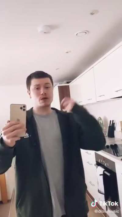 Holy moly. This guy can beatbox.