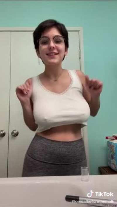 Crop Top Hot 🥵