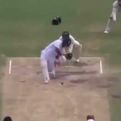 Pietersen absolutely rekts Paine (via his Instagram @kp24)