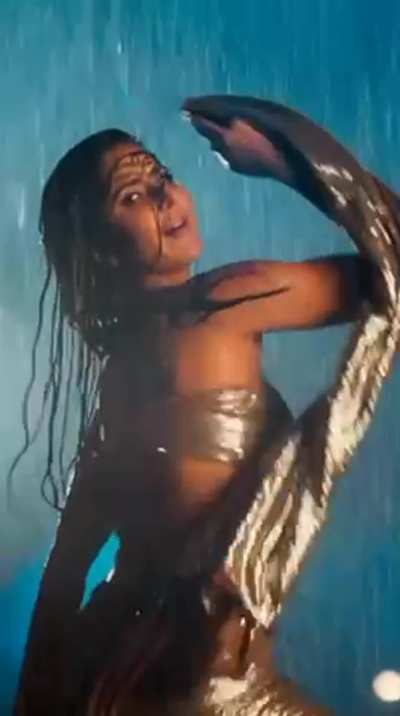 Allow me to introduce y&rsquo;all to Katrina Kaif&hellip; the ultimate tease