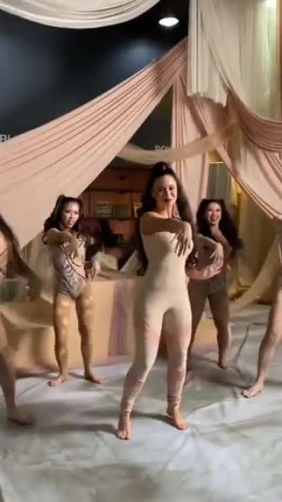 Yassi Pressman