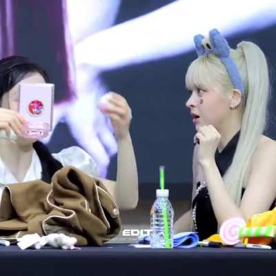 251019 - Lily and Haewon @ MakeStar Fansign (Just Doing HaeLy Things) 🐻&zwj;❄️😱🗯️🐨 😆