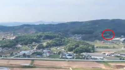Incredibly fast UFO sighting in Korea similar to the Beaver,Utah drone footage.