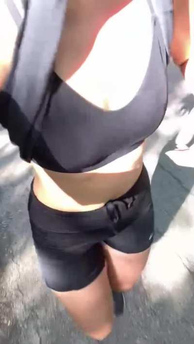 In case you’re into fit Asian girls