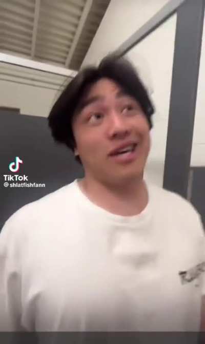 😱