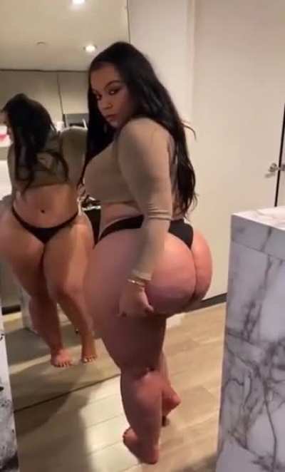 Big tall pawg 