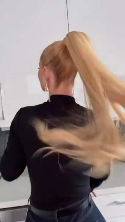 Iggy Azalea&rsquo;s fat ass in jeans