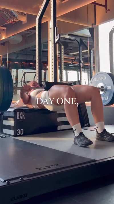 Ella.mills_fit