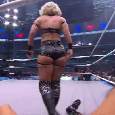Toni Storm
