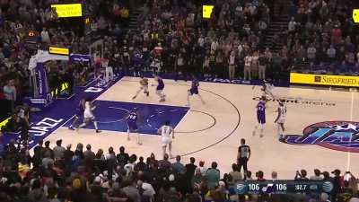 [Highlight] Three point specialist Walker Kessler blocks his 7th shot of the game, at the buzzer, to send it to overtime.