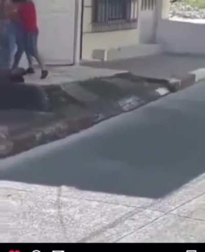 Alguien que sea tan amable de explicar que esta pasando aqu&iacute;.