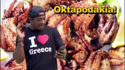&Omicron; Ja Rule &delta;&iota;&alpha;&phi;&eta;&mu;ί&zeta;&epsilon;&iota; &epsilon;&lambda;&lambda;&eta;&nu;&iota;&kappa;ή &tau;&alpha;&beta;έ&rho;&nu;&alpha;