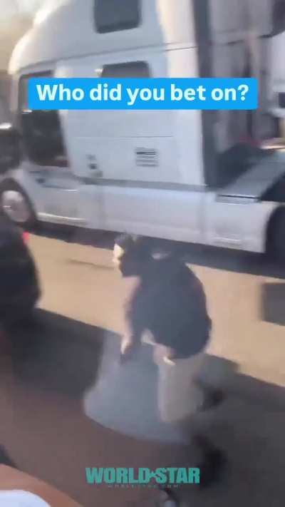 Man&rsquo;s Road Rage Backfires After Messing With The Wrong Truck Driver!