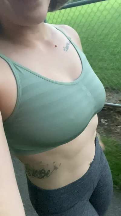 Walking into the weekend like&hellip; (F)