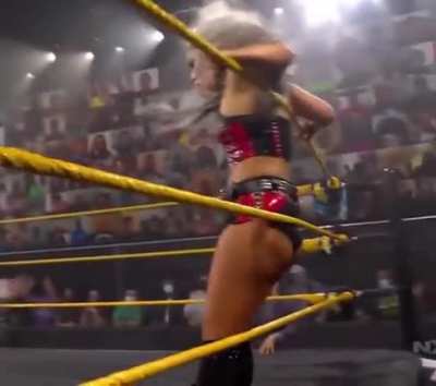 Toni Storm