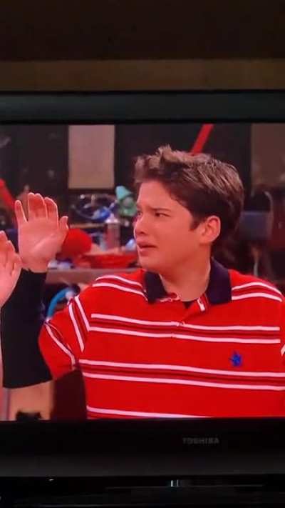 I was watching I Carly ( I don&rsquo;t have a screen recorder on my tv so sorry for bad shaky video)