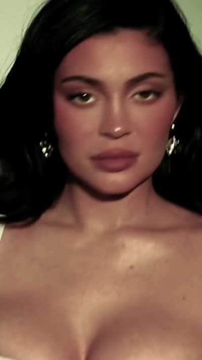 For Kylie Cosmetics
