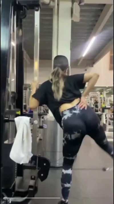 Melissa ríos comiéndose la tanga 🤤🤤🤤