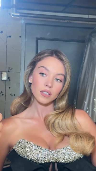 'Last night for The Tonight Show starring Jimmy Fallon | Styled by Molly Dickson | IG June 2025