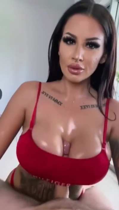 Cumming between her tits