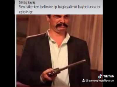 ZAMANINDA DEEP TURKİSH WEBİN YAPTIĞI ŞU YORUM SESLENDİRMEYİ YAPAYIM DEDİM. SOSYAL MEDYA B&Uuml;Y&Uuml;K PASTA AMK ARTIK BİZ DE BİŞEYLER KOPARALIM. Bİ ANLIK GAZLA YAPTIM ELİMDEN GELDİĞİNCE NASIL SİZCE SES G&Ouml;R&Uuml;NT&Uuml; AMAT&Ouml;R OLMUŞ AMA FİKİR NASIL