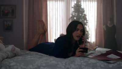 Camila Mendes