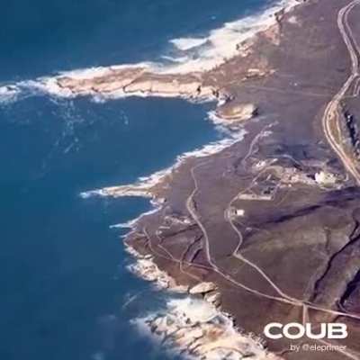 Deep zooming to the coast