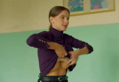 Svetlana Ivanova flashes her big plots - Oboyudnoe soglasie / Mutual Consent (2022)