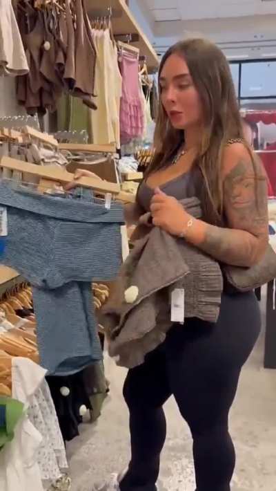 abby in leggings