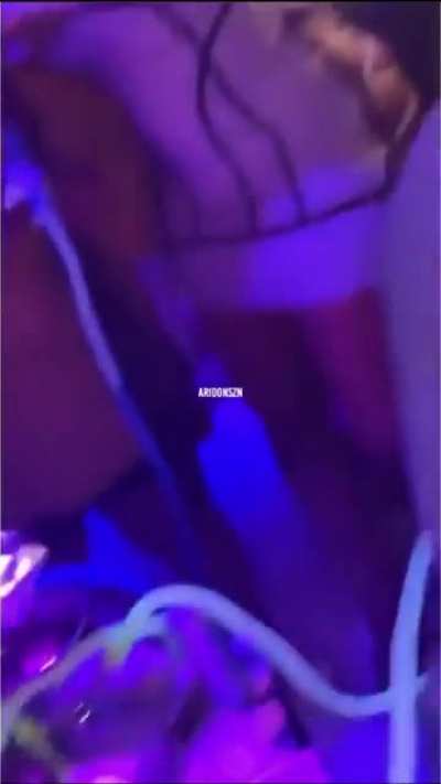 😩