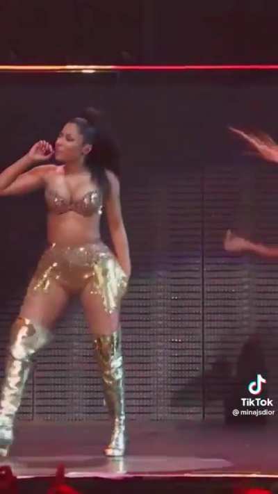 Nicki&rsquo;s PinkPrint era 🫣😭💕