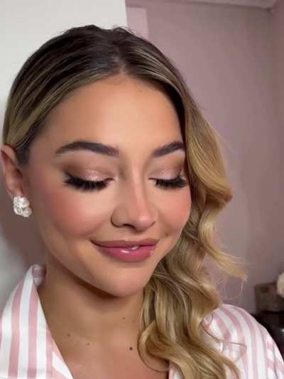 Madelyn Cline glammed up