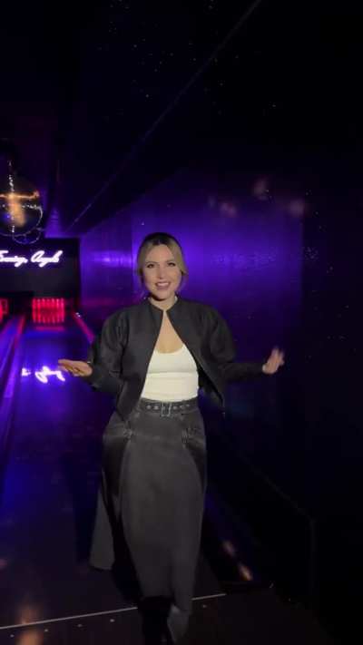 Dancing Taylor!