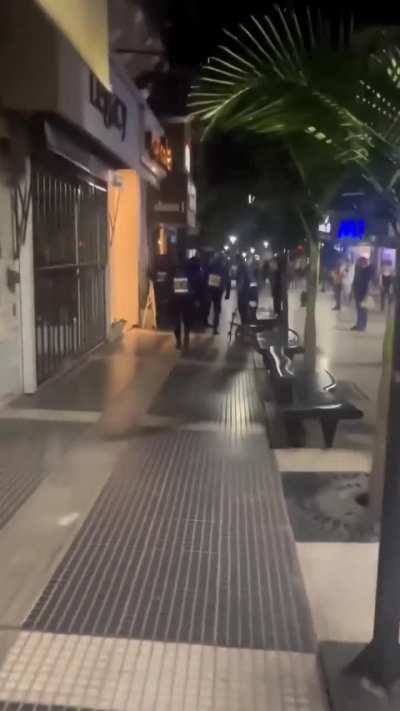 Paraná: Un hombre se cruzó con el ladrón que le había robado, lo siguió en la bicicleta y le dio una paliza
