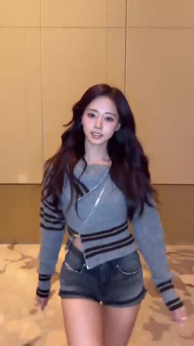 Tzuyu 💁🏻&zwj;♀️