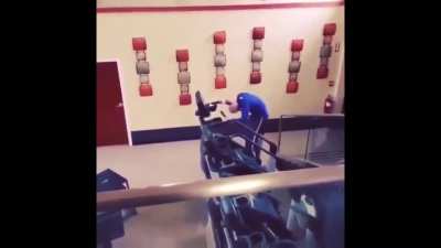 Another gym fail. But not at planet fitness
