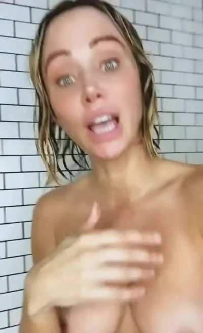 Pussy Peek