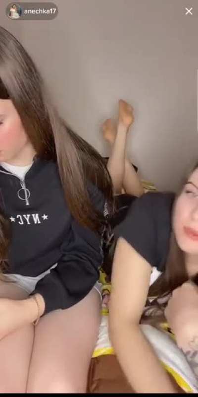 anechka (4 soles, massage and tickle)