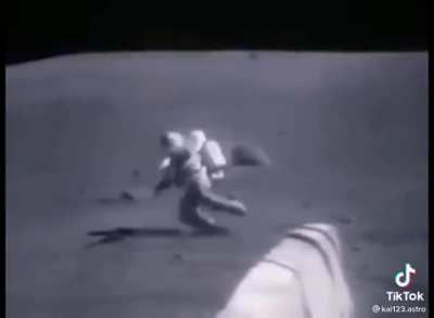 eu n&atilde;o tanko astronauta em r&aacute;pida velocidade