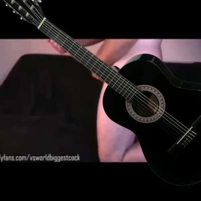 Same thug different Guitar