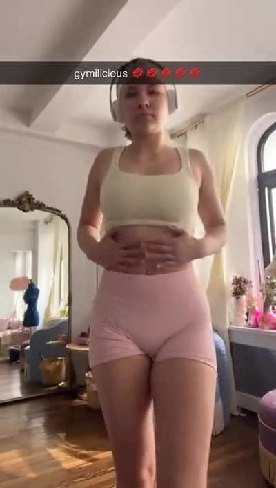 Gym attire Ester