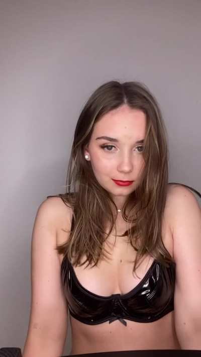 would make my day if at least one person loved my tits 🙈