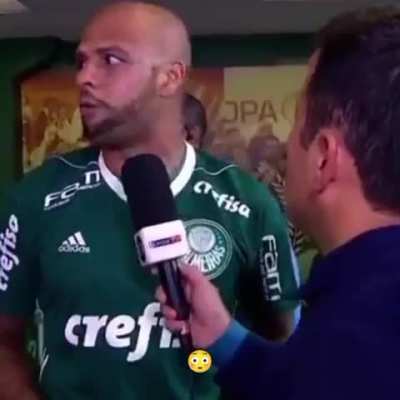"Moreno escuro, na &eacute;poca da escravid&atilde;o ia tomar chibatada igual eu" Melo, Felipe