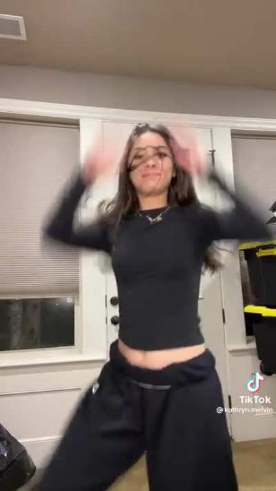 Dancing 🍑